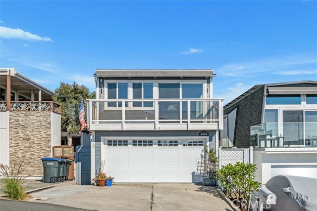 Detail Gallery Image 1 of 32 For 1070 Noria St, Laguna Beach,  CA 92651 - 3 Beds | 2 Baths