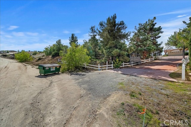 Detail Gallery Image 15 of 53 For 39565 Spanish Oaks Dr, Temecula,  CA 92592 - 4 Beds | 2/1 Baths