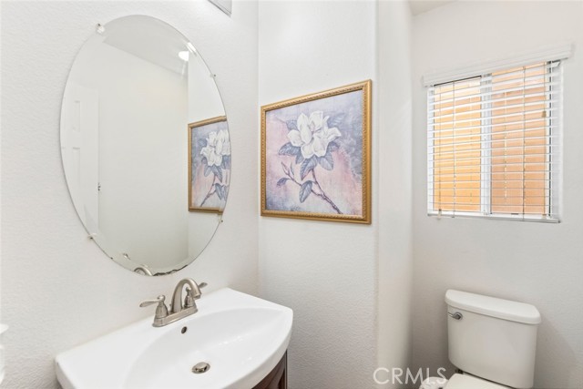 560 Shenandoah Road, Corona CA: https://media.crmls.org/medias/3bf951a9-5256-4bd6-9ca6-a106a53832b7.jpg