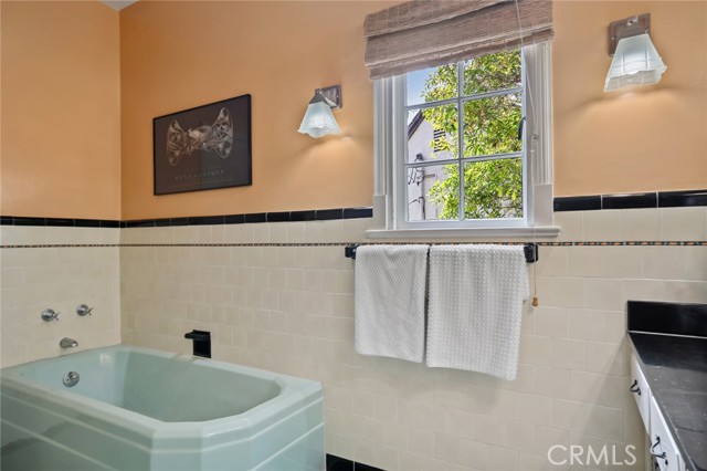 Detail Gallery Image 59 of 74 For 1020 Hillcroft Rd, Glendale,  CA 91207 - 6 Beds | 4/2 Baths