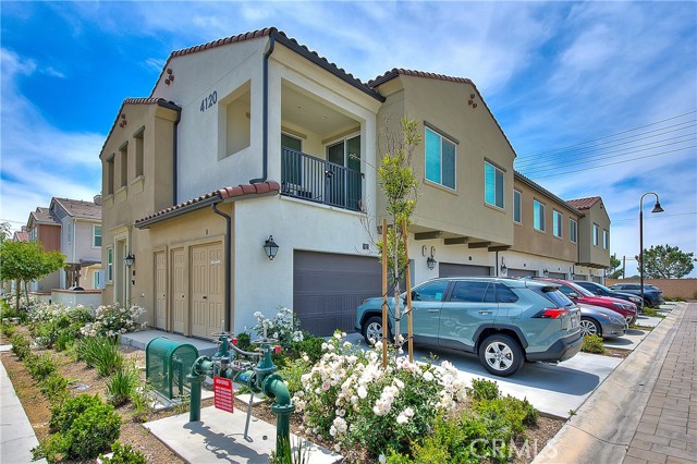 Detail Gallery Image 7 of 70 For 4120 S Bodega Way #14,  Ontario,  CA 91761 - 3 Beds | 2/1 Baths