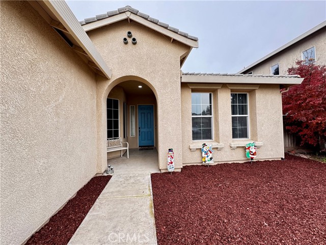Detail Gallery Image 4 of 5 For 2945 W Vine, Visalia,  CA 93291 - 4 Beds | 2 Baths
