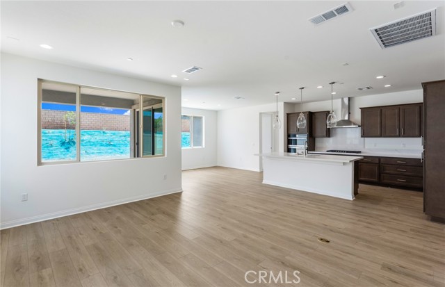 25271 Violane Drive, Menifee CA: https://media.crmls.org/medias/3bfaecd7-fae4-4ff2-b974-98ad0309624e.jpg