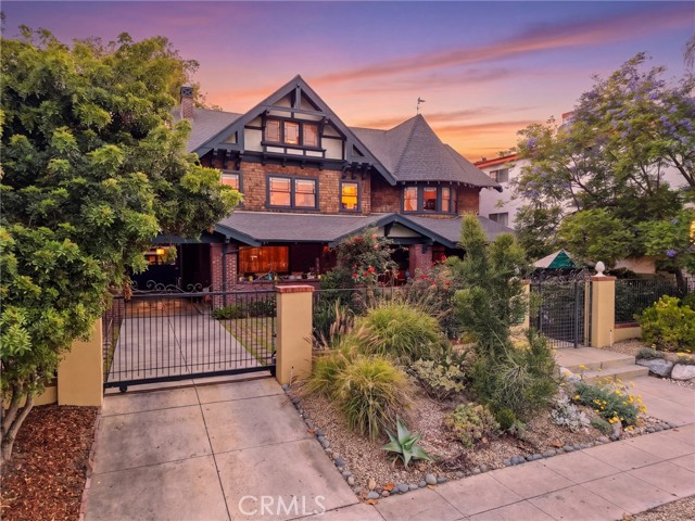 Front Image Thumbnail for CRBB26105635