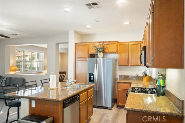 Detail Gallery Image 11 of 31 For 27890 John F Kennedy Dr #C,  Moreno Valley,  CA 92555 - 3 Beds | 2/1 Baths