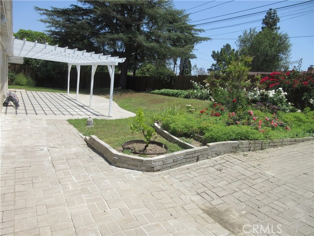 Detail Gallery Image 27 of 32 For 18330 Blackhawk St, Porter Ranch,  CA 91326 - 3 Beds | 3 Baths