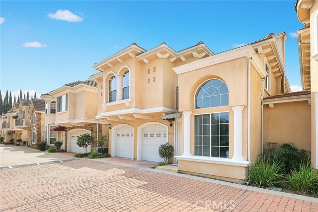 Detail Gallery Image 2 of 38 For 470 W Duarte #B,  Arcadia,  CA 91007 - 3 Beds | 2/1 Baths