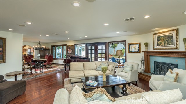 Detail Gallery Image 10 of 76 For 420 Inverness Dr, La Canada Flintridge,  CA 91011 - 6 Beds | 5/1 Baths