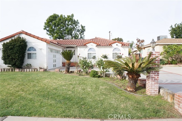 10109 Noble Avenue, Mission Hills (San Fernando) CA: https://media.crmls.org/medias/3bfd646a-5c71-4b9a-b1e7-5cd094e96bb0.jpg