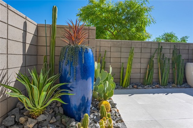 275 S Hermosa, Palm Springs, CA 92262