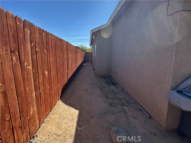 Detail Gallery Image 27 of 27 For 16312 Molino, Victorville,  CA 92395 - 3 Beds | 2 Baths