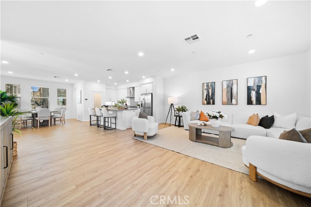Detail Gallery Image 19 of 37 For 188 Fixie, Irvine,  CA 92618 - 3 Beds | 3/1 Baths