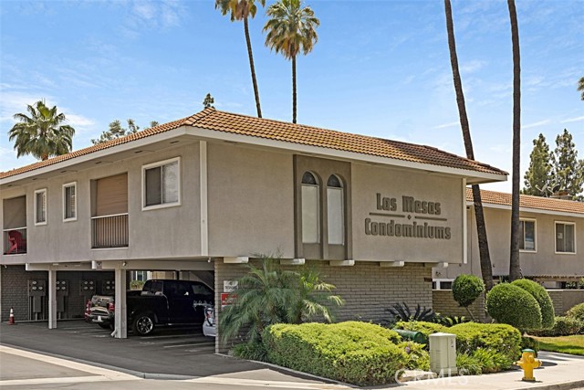 1040 Central Avenue, Riverside CA: https://media.crmls.org/medias/3bfee4ba-8e9e-4459-872c-e48bd6129fc2.jpg
