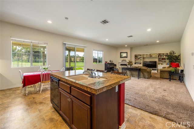 Detail Gallery Image 17 of 38 For 34333 Forest Oaks Dr, Yucaipa,  CA 92399 - 4 Beds | 2/1 Baths