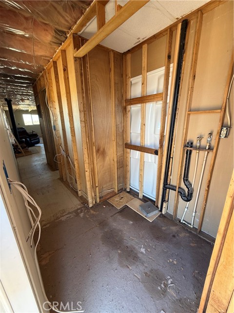 60588 Herdmans Road, Landers CA: https://media.crmls.org/medias/3c00d520-f4c9-4e22-8c7e-94e221757fc0.jpg