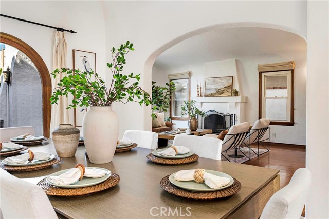 Detail Gallery Image 9 of 33 For 34 Ximeno Avenue, Long Beach,  CA 90803 - 4 Beds | 1/1 Baths