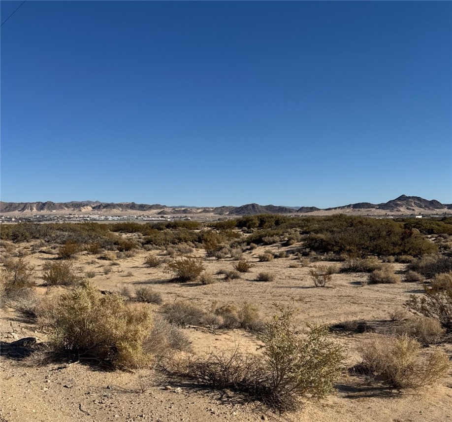 Detail Gallery Image 1 of 2 For 2 1/2 Acres, Apn#0620-251-09-0000, Twentynine Palms,  CA 92277 - – Beds | – Baths