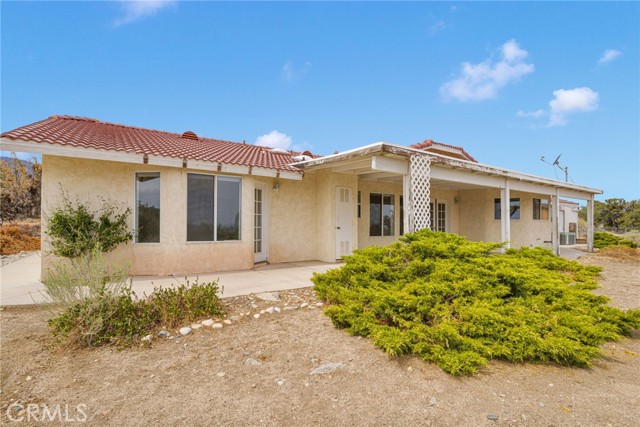 1026 Juniper Road, Pinon Hills CA: https://media.crmls.org/medias/3c0186c3-5a48-4112-bf09-58e8ade2c2f8.jpg