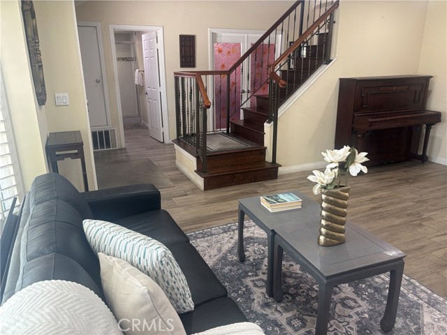 17002 Yvette Avenue, Cerritos CA: https://media.crmls.org/medias/3c027682-5403-487e-a7d7-ab717a65004d.jpg