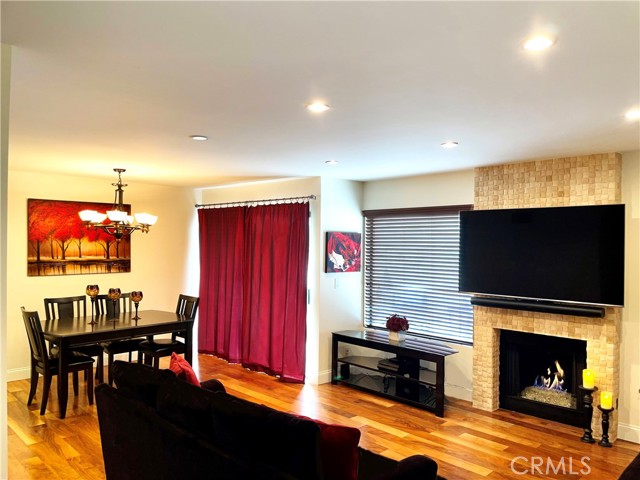 10435 Newhome Avenue, 3 photo 3