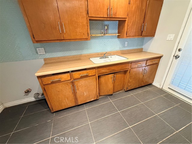 Detail Gallery Image 3 of 18 For 643 W Ramona, Rialto,  CA 92376 - 3 Beds | 1 Baths