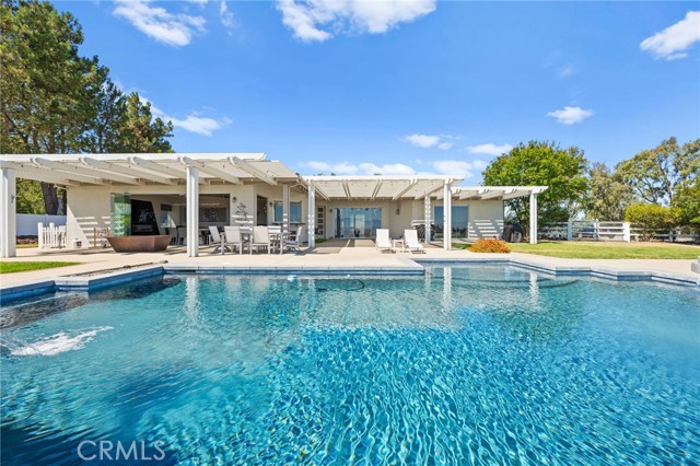 28282 Sycamore Mesa Road, Temecula CA: https://media.crmls.org/medias/3c0350fa-afb8-4355-9381-60ab5258333b.jpg