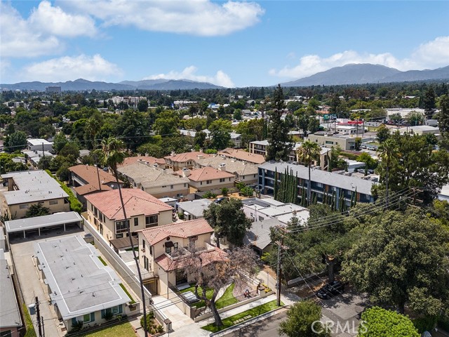 Detail Gallery Image 4 of 23 For 81 N Grand Oaks Ave #102,  Pasadena,  CA 91107 - 2 Beds | 2 Baths