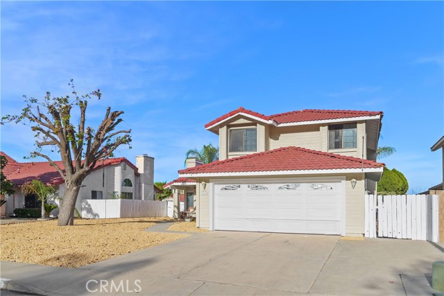 Detail Gallery Image 1 of 34 For 15660 Lake Ridge Rd, Lake Elsinore,  CA 92530 - 4 Beds | 2/1 Baths