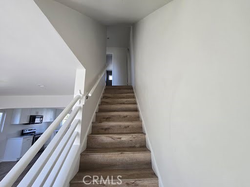 21719 Hawaiian Avenue, Hawaiian Gardens CA: https://media.crmls.org/medias/3c054c57-2661-453c-af96-6a66139dfe51.jpg