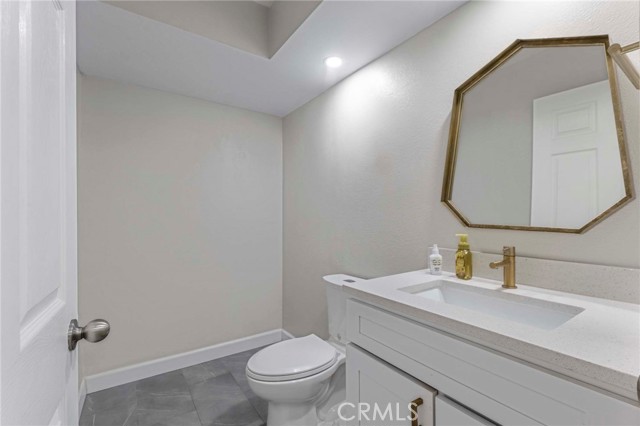 2585 Outlook, Port Hueneme CA: https://media.crmls.org/medias/3c069124-5614-4c95-8ab7-9c26b087806e.jpg