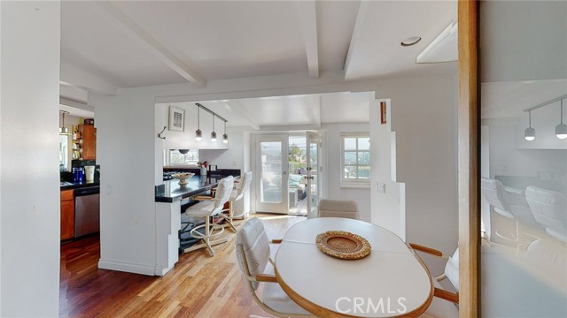 Detail Gallery Image 4 of 43 For 274 Diamond St, Laguna Beach,  CA 92651 - 3 Beds | 2/1 Baths