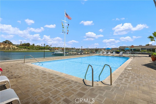 103 Yorktown, Newport Beach CA: https://media.crmls.org/medias/3c06d576-a473-4c7f-976c-043810c80af2.jpg