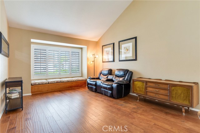 1305 Harvest Circle, Corona CA: https://media.crmls.org/medias/3c06ed60-7da7-45a4-9d93-12b8d7041164.jpg