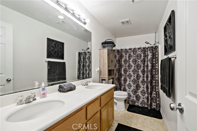 Detail Gallery Image 33 of 49 For 40713 La Salle Pl, Murrieta,  CA 92563 - 3 Beds | 3/1 Baths