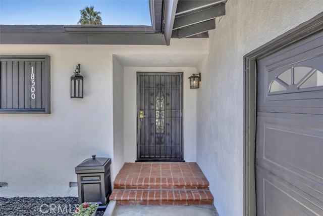 18500 Celtic Street, Porter Ranch CA: https://media.crmls.org/medias/3c07cefb-d498-4a56-8a8e-cc1cf64ca926.jpg