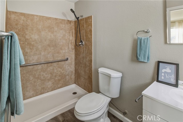 Detail Gallery Image 19 of 26 For 660 S 3rd, Chowchilla,  CA 93610 - 4 Beds | 2 Baths