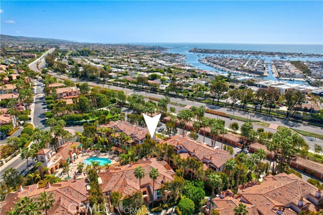 Detail Gallery Image 2 of 35 For 28 Villa Point Dr, Newport Beach,  CA 92660 - 2 Beds | 2 Baths