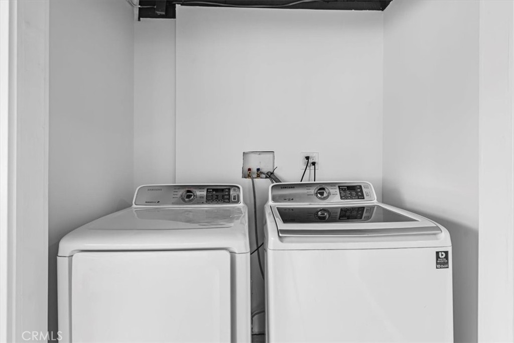 https://media.crmls.org/medias/3c0b8d92-0dca-4376-8152-c15cde43fba0.jpg?preset=X-Large