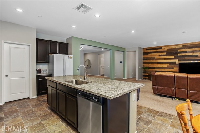 Detail Gallery Image 11 of 35 For 1156 Poinsettia Cir, Calimesa,  CA 92320 - 4 Beds | 2 Baths