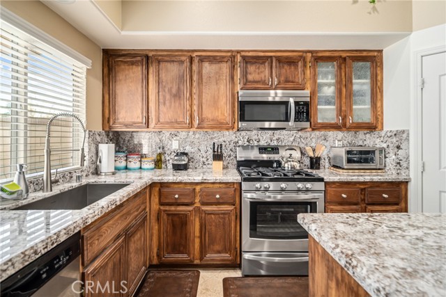 Detail Gallery Image 12 of 39 For 43902 21st St, Lancaster,  CA 93536 - 3 Beds | 2 Baths