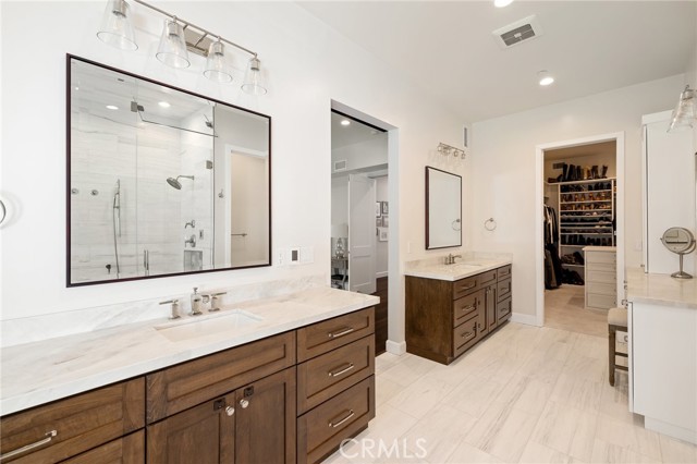 550 Helberta Avenue, Redondo Beach, California 90277, 5 Bedrooms Bedrooms, ,3 BathroomsBathrooms,Residential,Sold,Helberta,SB21204332