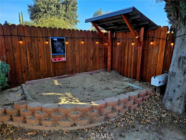 Detail Gallery Image 8 of 19 For 1608 Independence Ave, Redlands,  CA 92374 - 3 Beds | 2 Baths