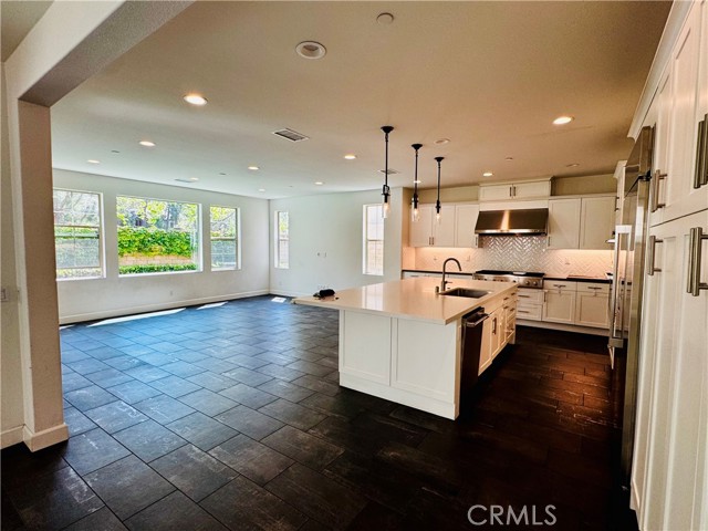 2034 Rembrandt, Santa Ana CA: https://media.crmls.org/medias/3c0dae51-45a2-492b-bac8-7bce6f48bdf9.jpg