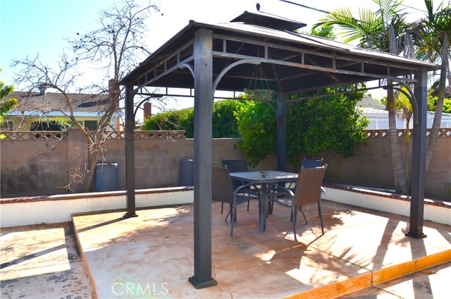 Detail Gallery Image 14 of 16 For 6522 San Haroldo Way, Buena Park,  CA 90620 - 3 Beds | 2 Baths