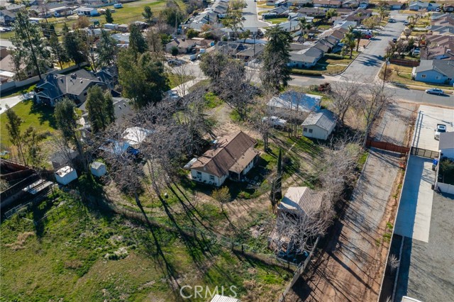 13487 Fremont Street, Yucaipa CA: https://media.crmls.org/medias/3c0e938c-49d0-43d7-a14e-7464464f52cb.jpg