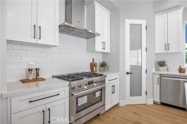 Detail Gallery Image 12 of 47 For 2619 Huntington Ln #B,  Redondo Beach,  CA 90278 - 4 Beds | 3/1 Baths