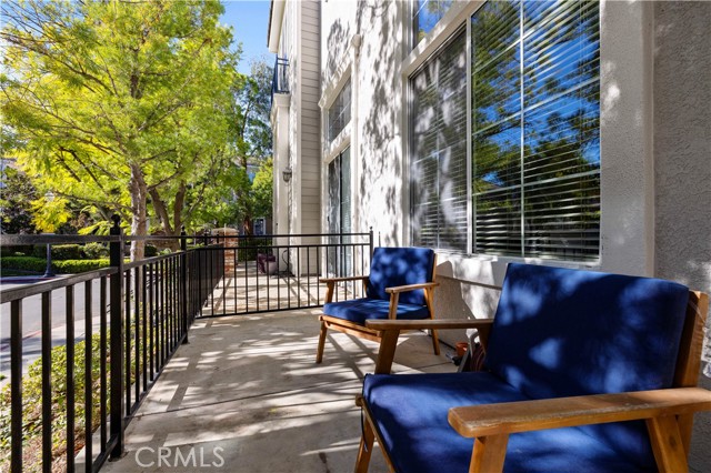 23402 Brookdale Lane, Valencia CA: https://media.crmls.org/medias/3c0f02a2-01bc-4118-99b4-5a24b09fdbdd.jpg