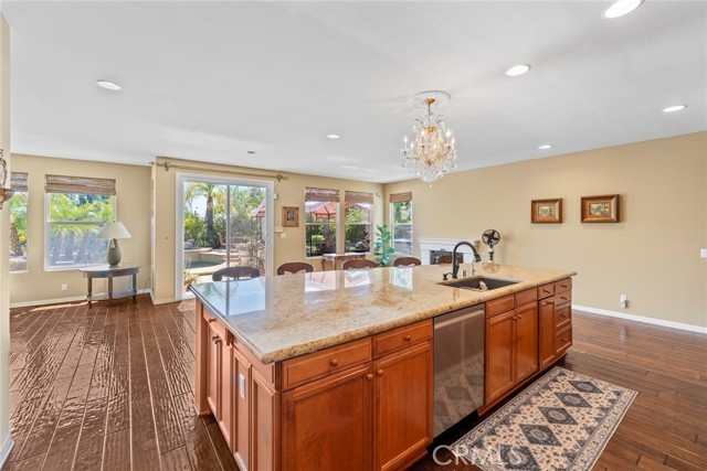 Detail Gallery Image 16 of 41 For 24274 Palo Verde Dr, Valencia,  CA 91354 - 5 Beds | 4/1 Baths