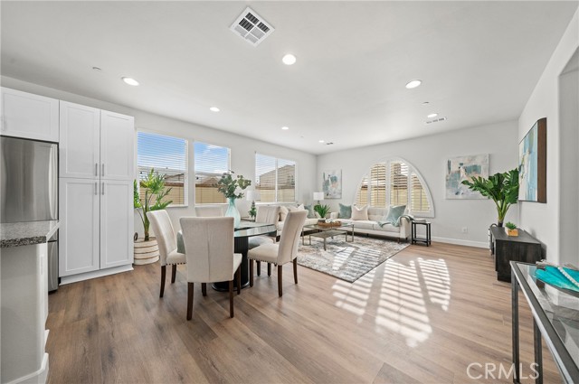 Detail Gallery Image 13 of 43 For 19720 Calle Nogal, Walnut,  CA 91789 - 4 Beds | 4 Baths