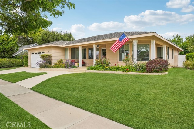 11272 Weatherby Road, Los Alamitos CA: https://media.crmls.org/medias/3c12265b-894a-427a-b6dd-f90005b203ba.jpg